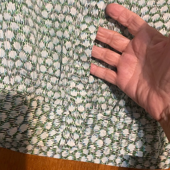 Cabi sleeveless top band on bottom button front. - Picture 4 of 4